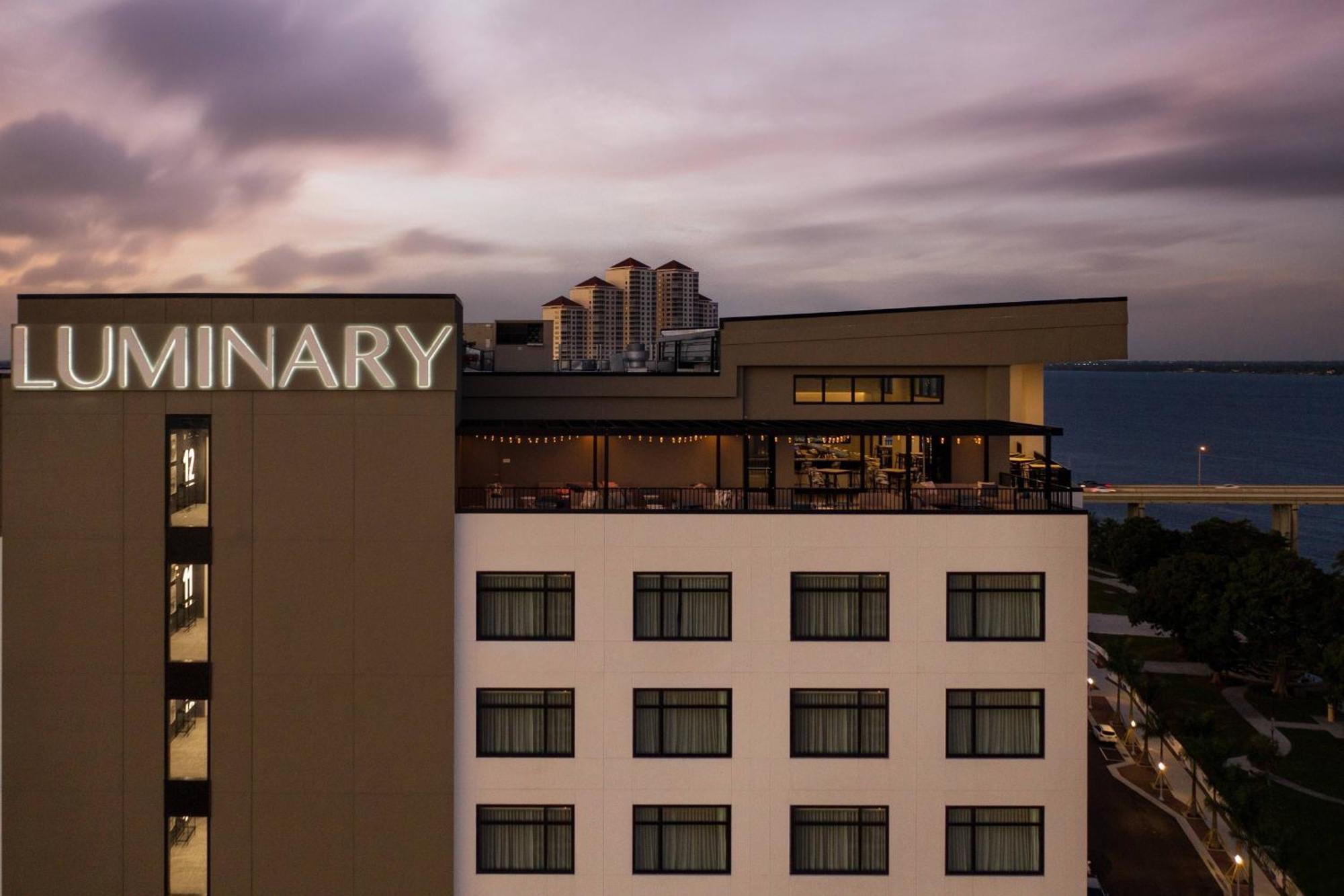 Luminary Hotel & Co., Autograph Collection Φορτ Μάγιερς Εξωτερικό φωτογραφία